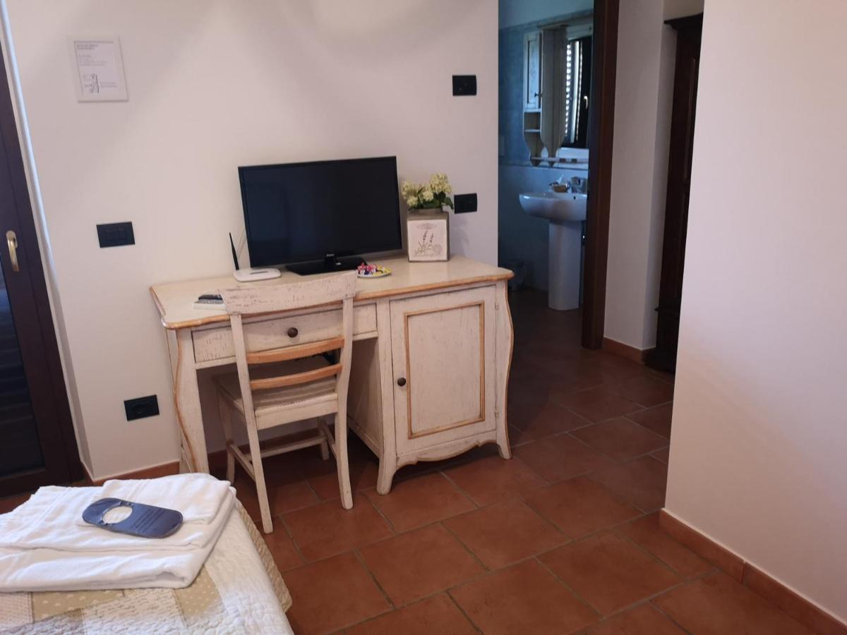 B&B Podere Montese ヴィッラフランカ・イン・ルニジャーナ エクステリア 写真