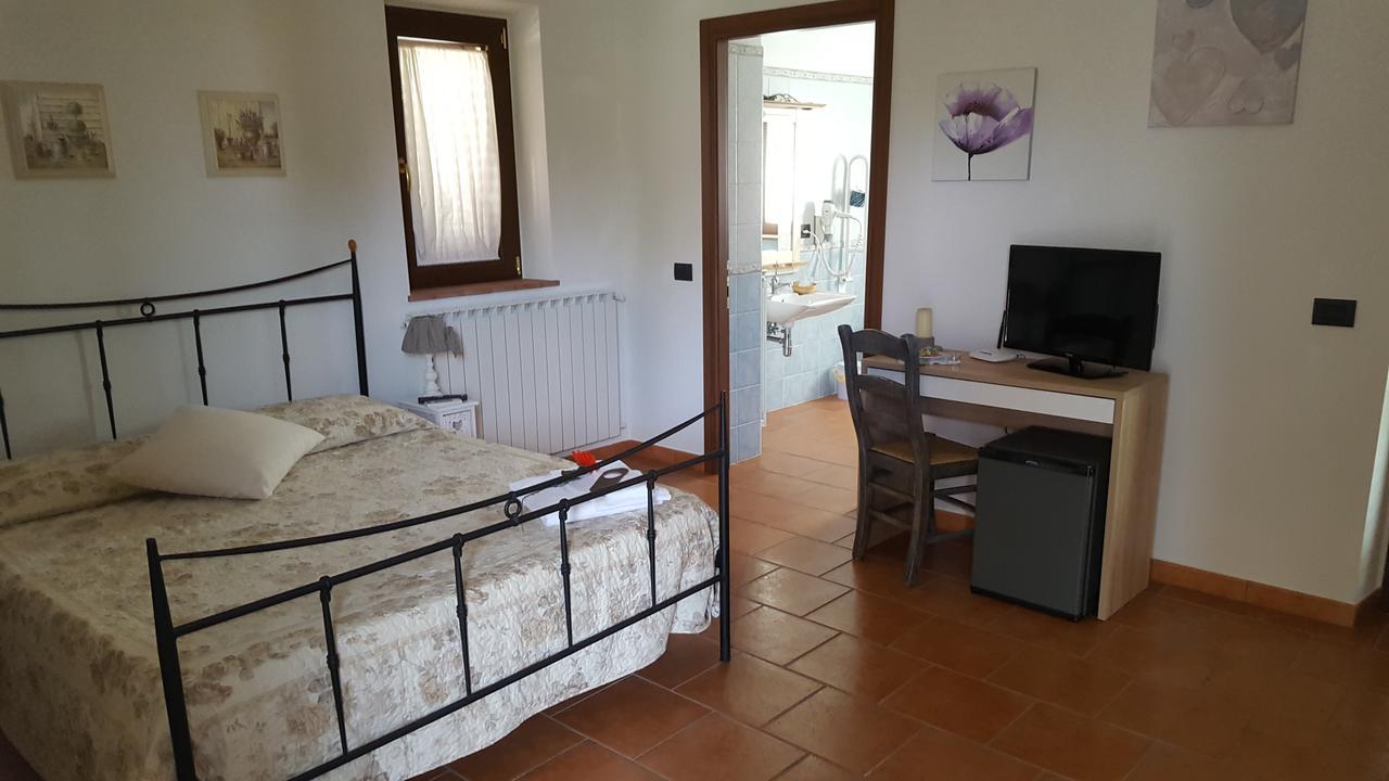 B&B Podere Montese ヴィッラフランカ・イン・ルニジャーナ エクステリア 写真